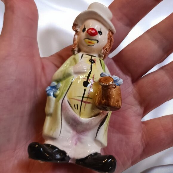 Vintage 1984 Enesco Sad Clown Figurine – 3” Tall, Carrying Blue Flowers - Picture 5 of 7